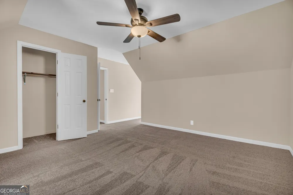694 Lovers LN Toccoa, GA 30577