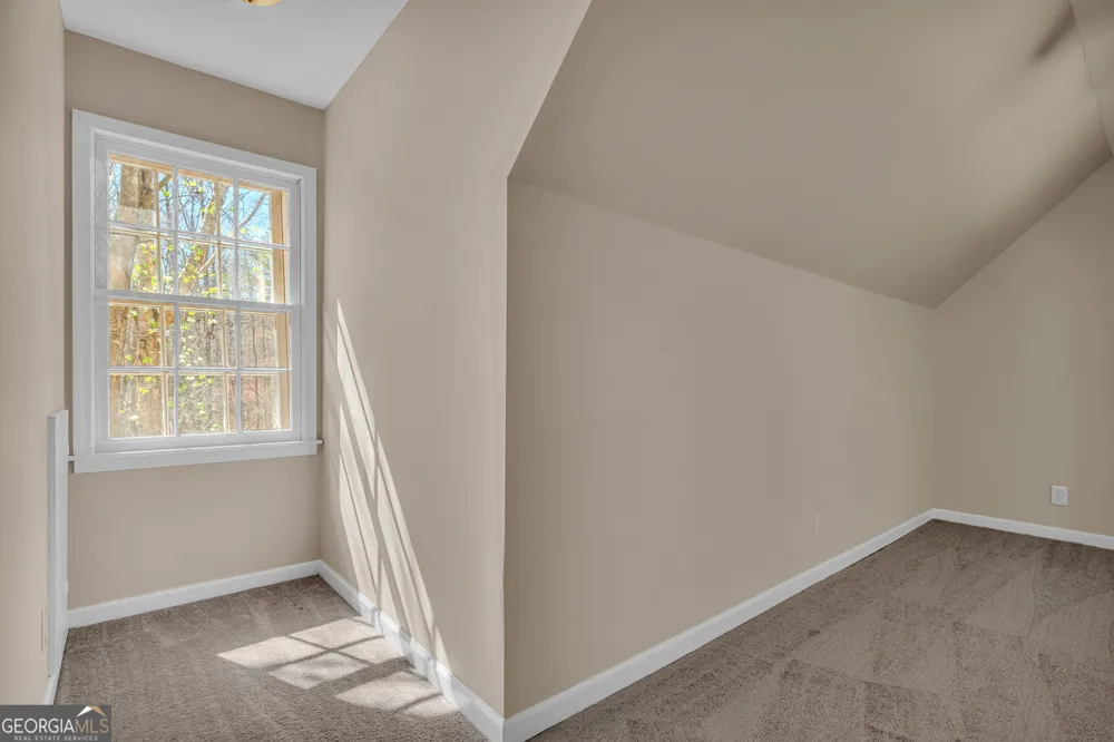 694 Lovers LN Toccoa, GA 30577
