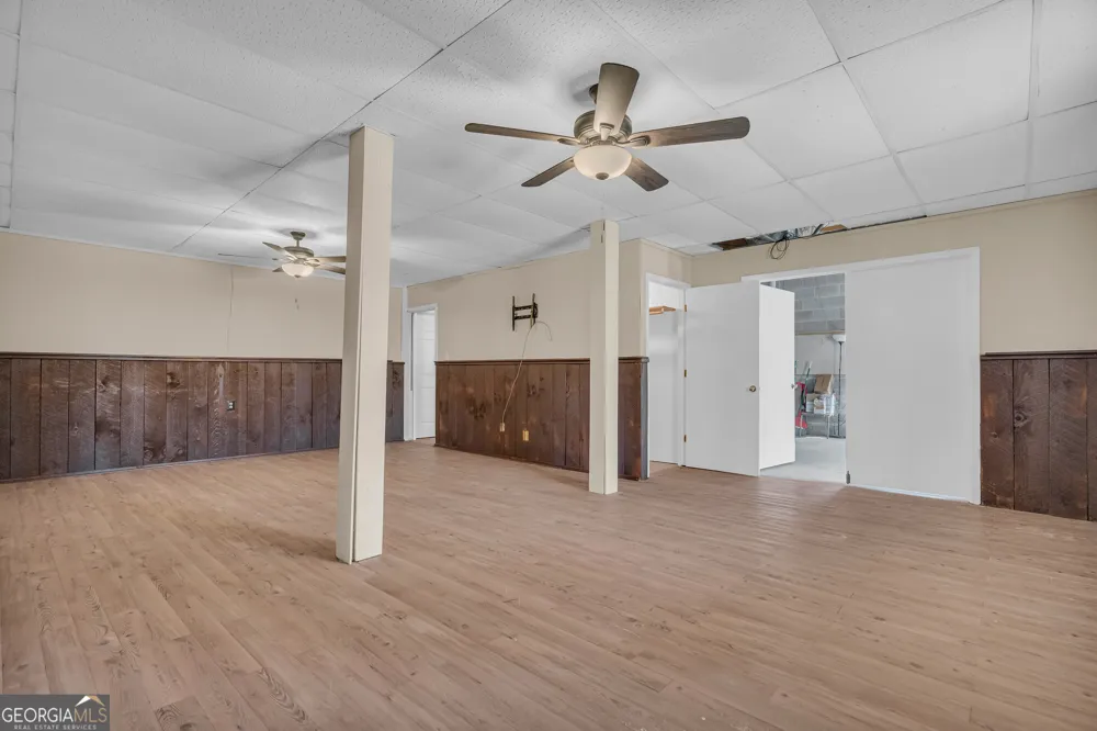 694 Lovers LN Toccoa, GA 30577