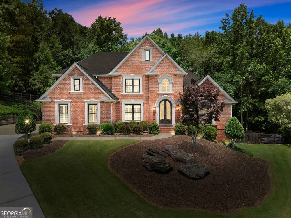 136 Riverview DR Suwanee, GA 30024
