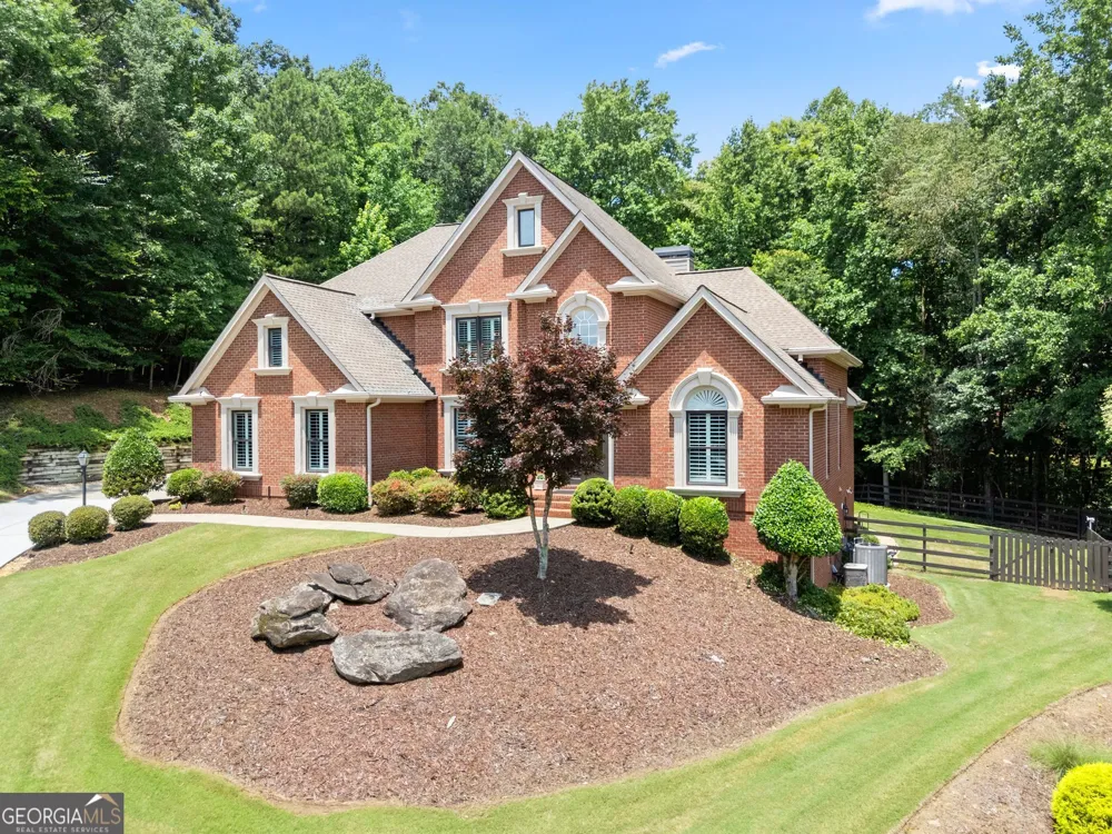 136 Riverview DR Suwanee, GA 30024