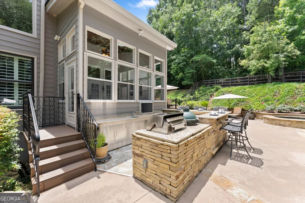 136 Riverview DR Suwanee, GA 30024