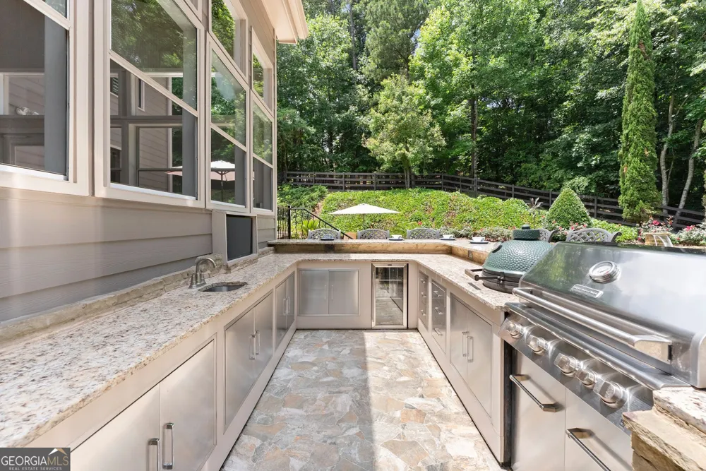 136 Riverview DR Suwanee, GA 30024