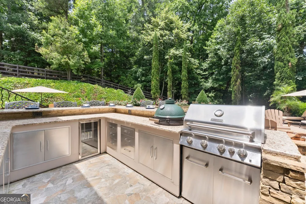 136 Riverview DR Suwanee, GA 30024