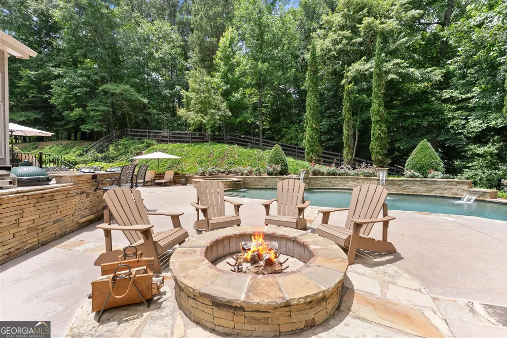 136 Riverview DR Suwanee, GA 30024