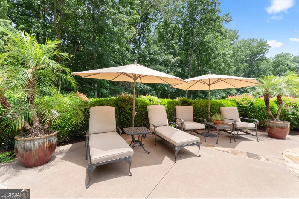 136 Riverview DR Suwanee, GA 30024