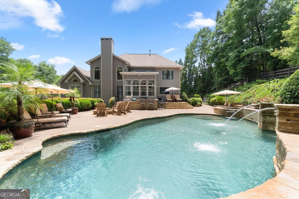136 Riverview DR Suwanee, GA 30024