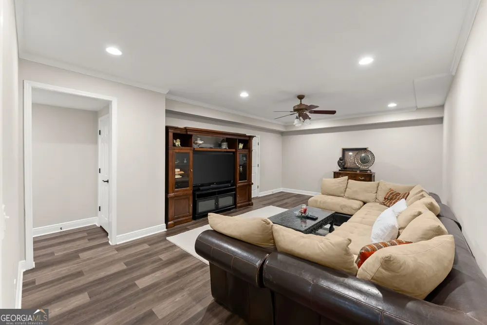 136 Riverview DR Suwanee, GA 30024