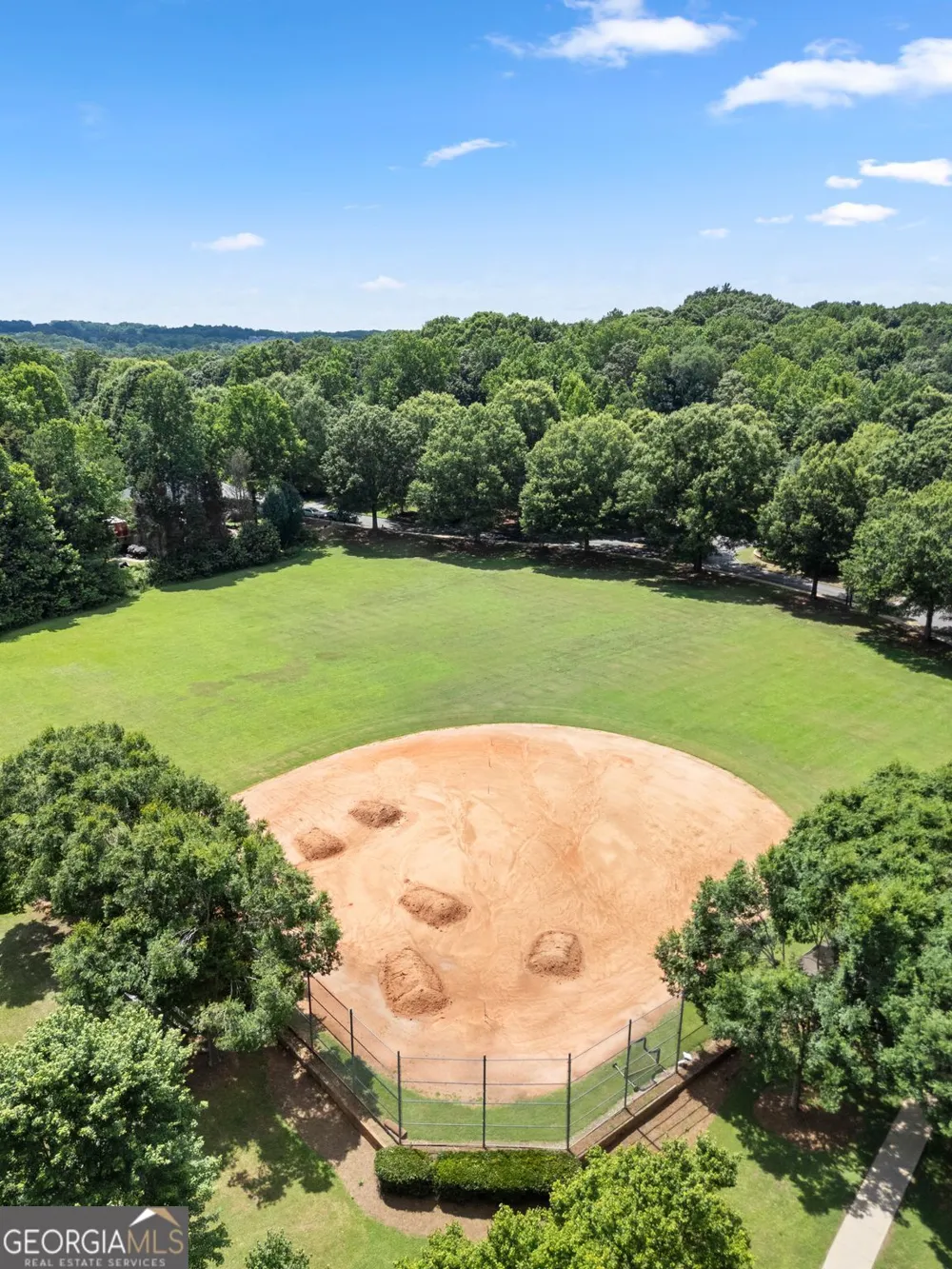136 Riverview DR Suwanee, GA 30024