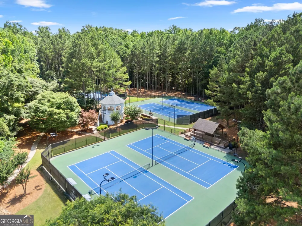 136 Riverview DR Suwanee, GA 30024