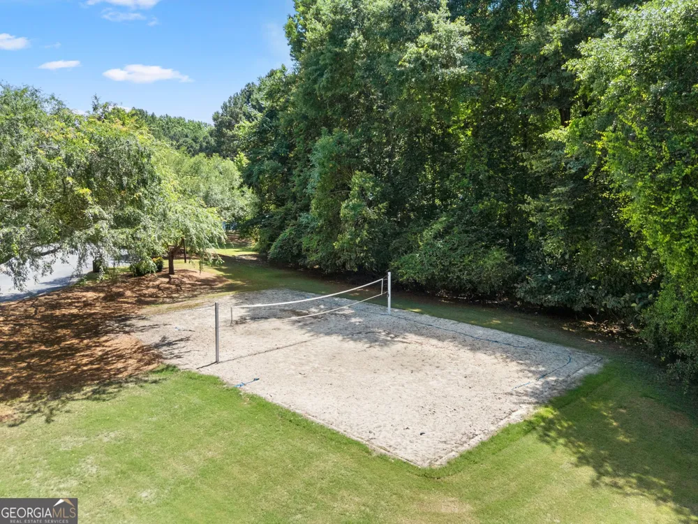 136 Riverview DR Suwanee, GA 30024