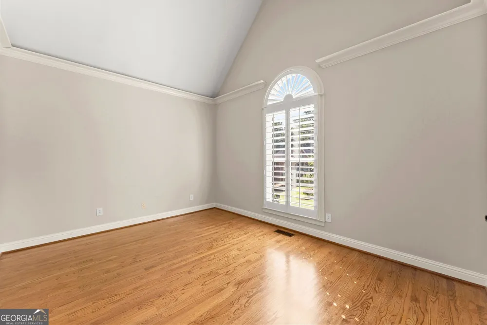 136 Riverview DR Suwanee, GA 30024