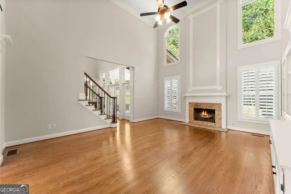 136 Riverview DR Suwanee, GA 30024