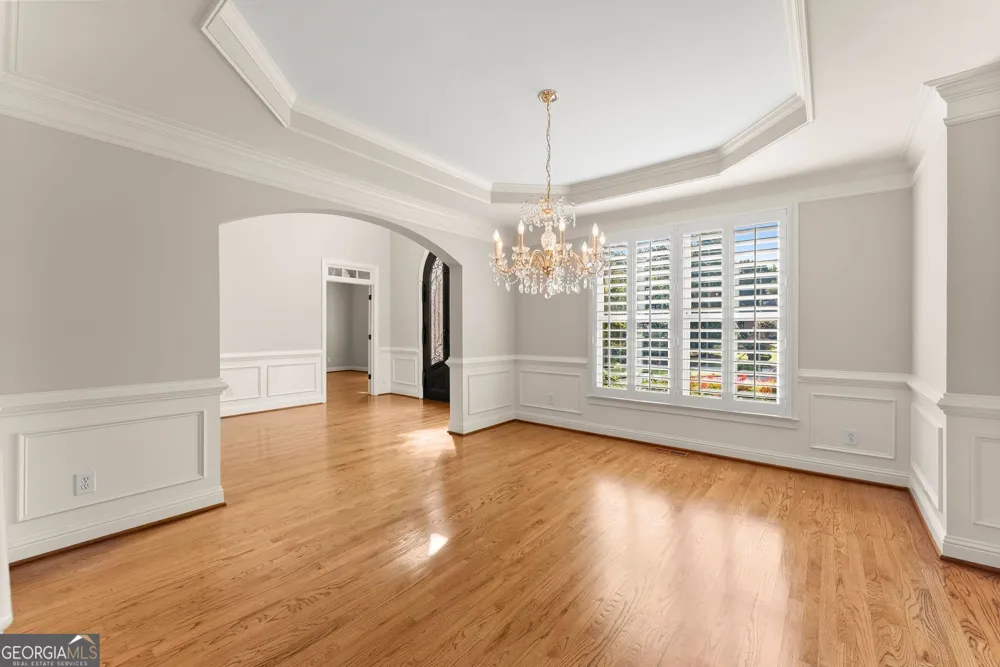 136 Riverview DR Suwanee, GA 30024