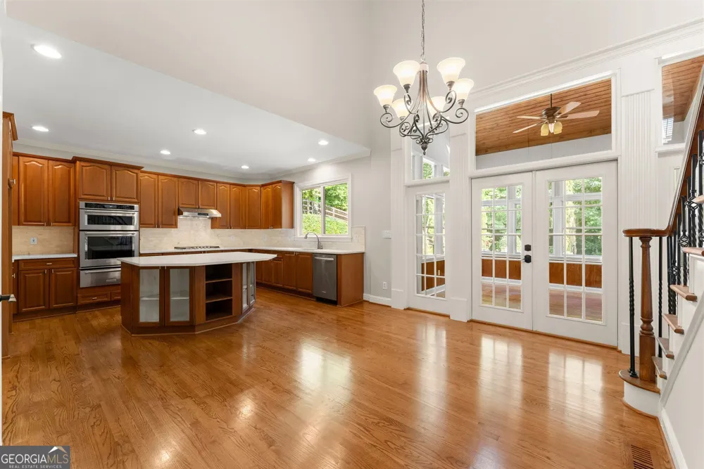 136 Riverview DR Suwanee, GA 30024