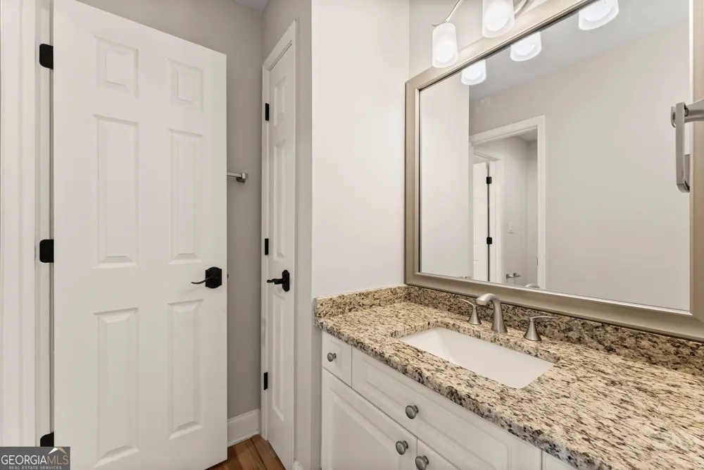 136 Riverview DR Suwanee, GA 30024