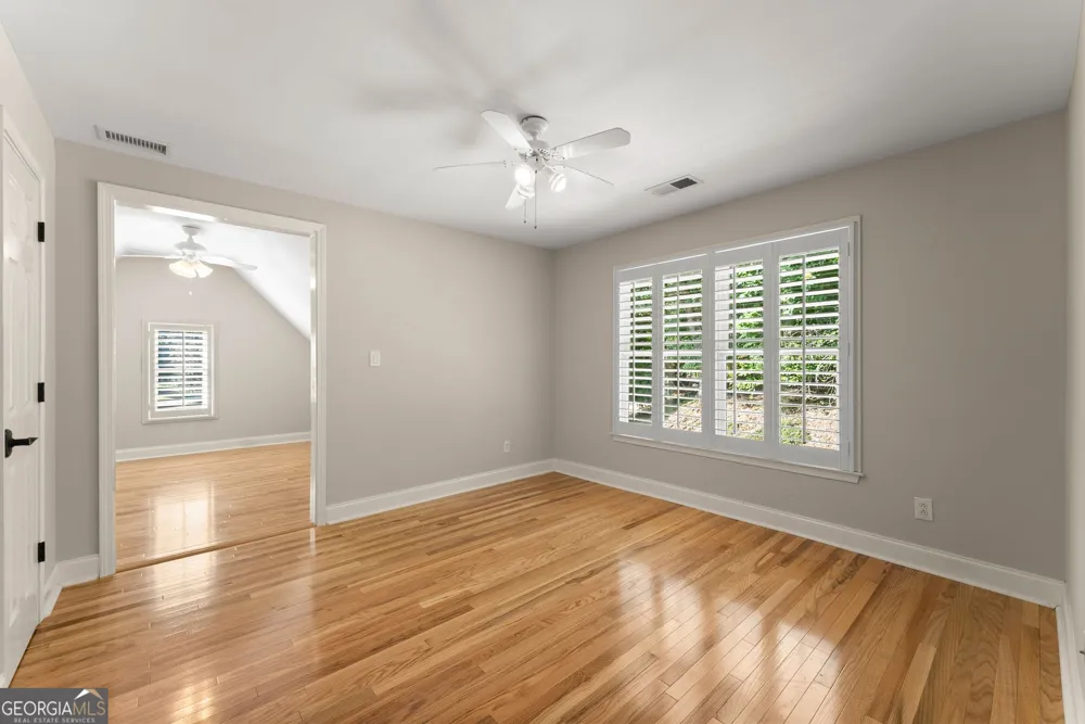 136 Riverview DR Suwanee, GA 30024