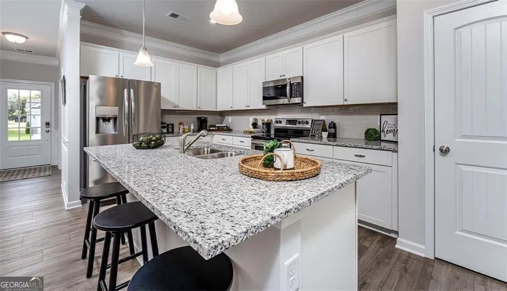 202 Rory DR Calhoun, GA 30701