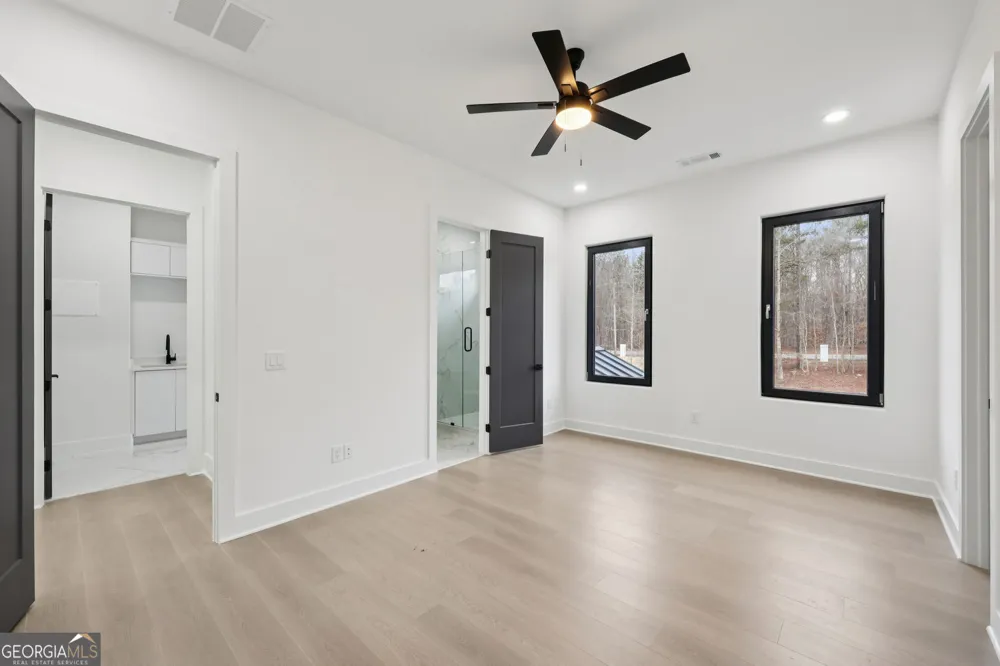 21 Rocky Ridge WAY Auburn, GA 30011
