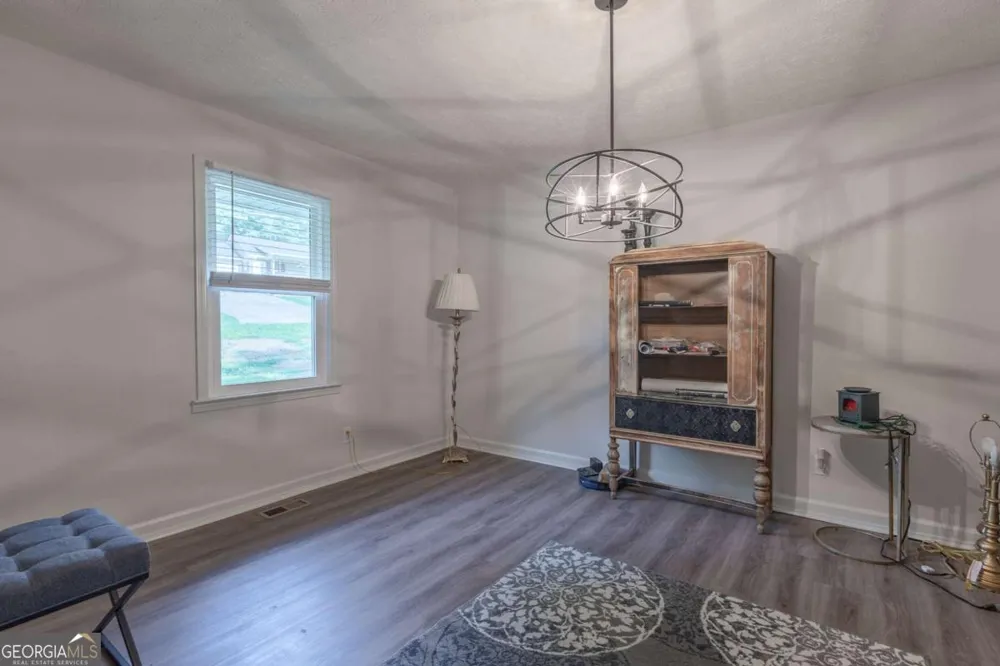 45 Lee DR Carrollton, GA 30116