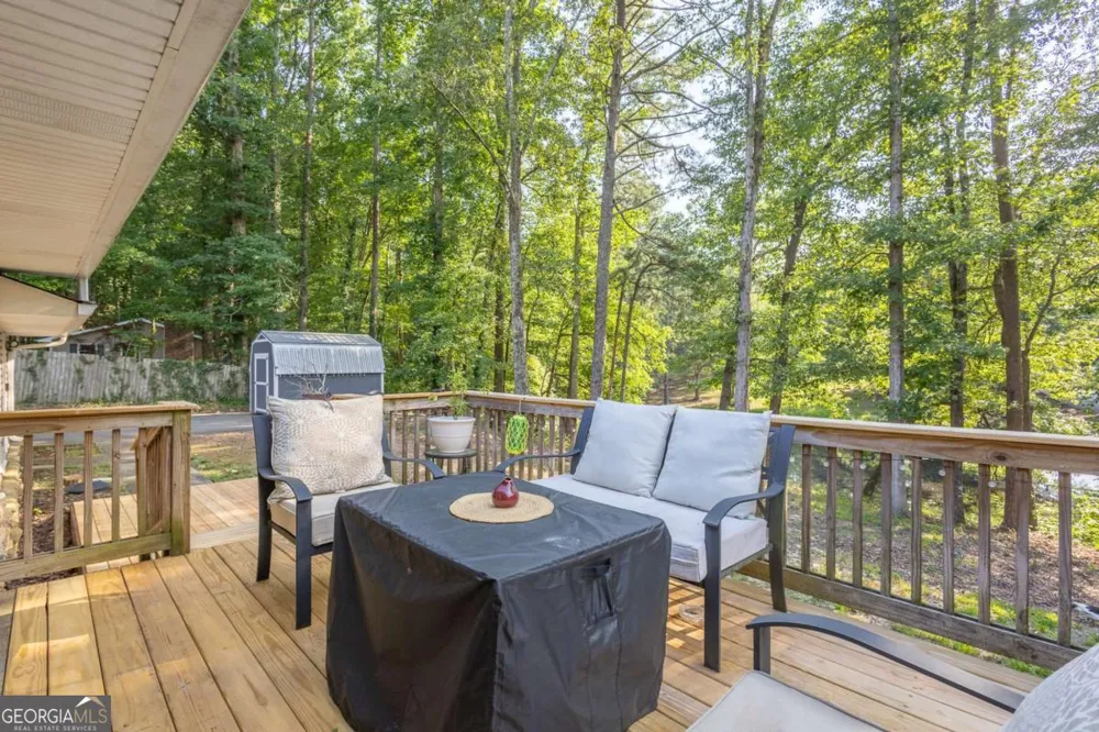 45 Lee DR Carrollton, GA 30116