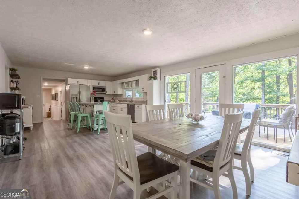 45 Lee DR Carrollton, GA 30116