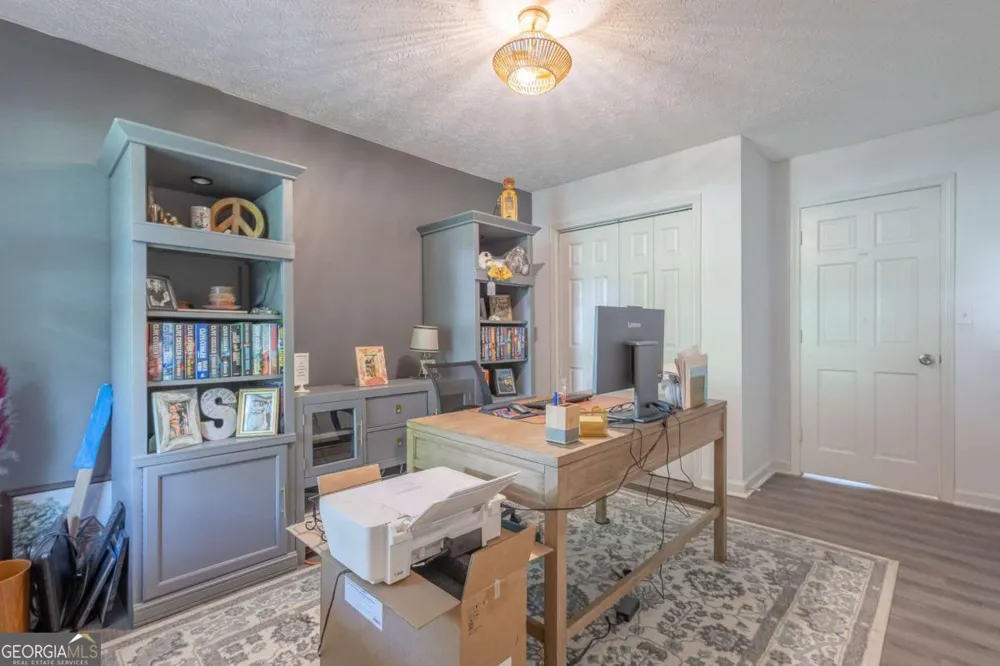 45 Lee DR Carrollton, GA 30116