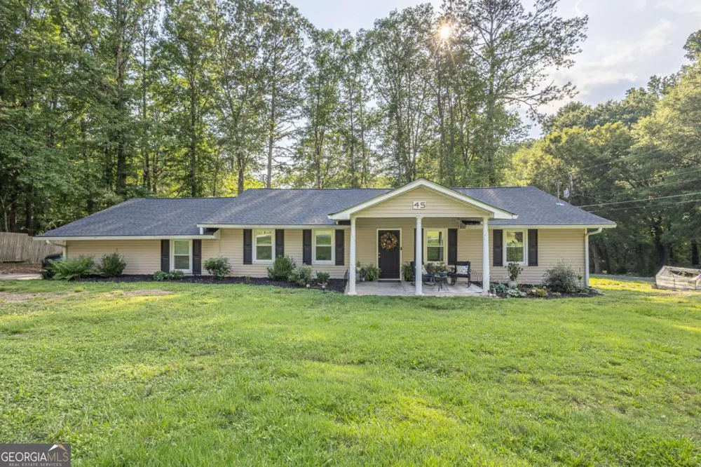 45 Lee DR Carrollton, GA 30116