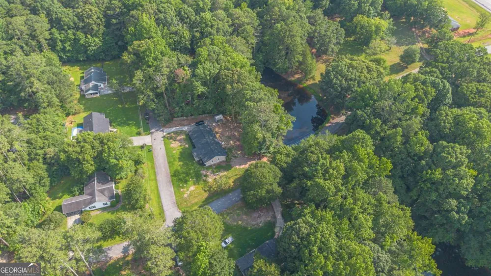 45 Lee DR Carrollton, GA 30116
