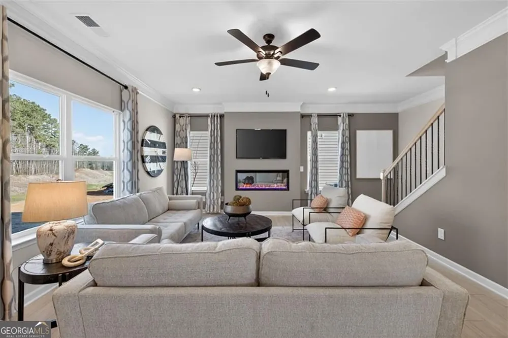 109 Shire LOOP Calhoun, GA 30701