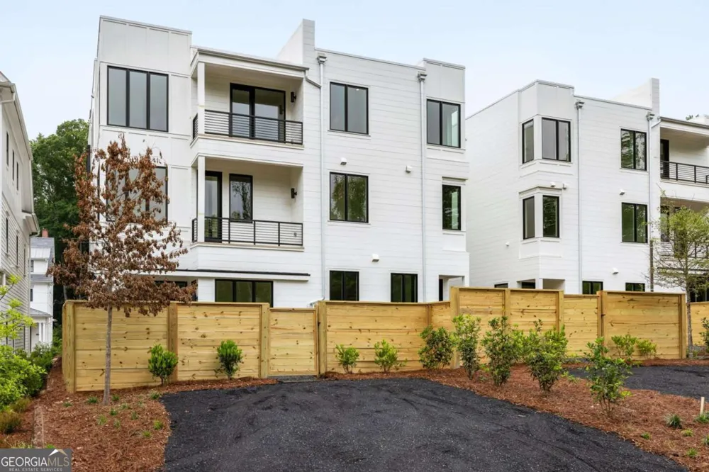 11560 Serenbe LN Chattahoochee Hills, GA 30268