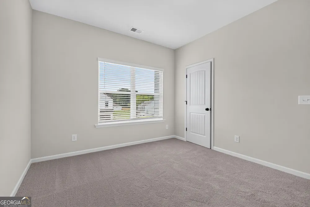 106 Shire LOOP Calhoun, GA 30701