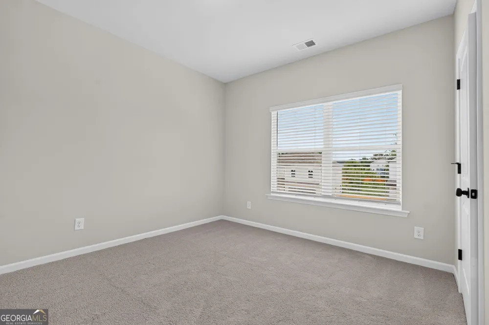 106 Shire LOOP Calhoun, GA 30701