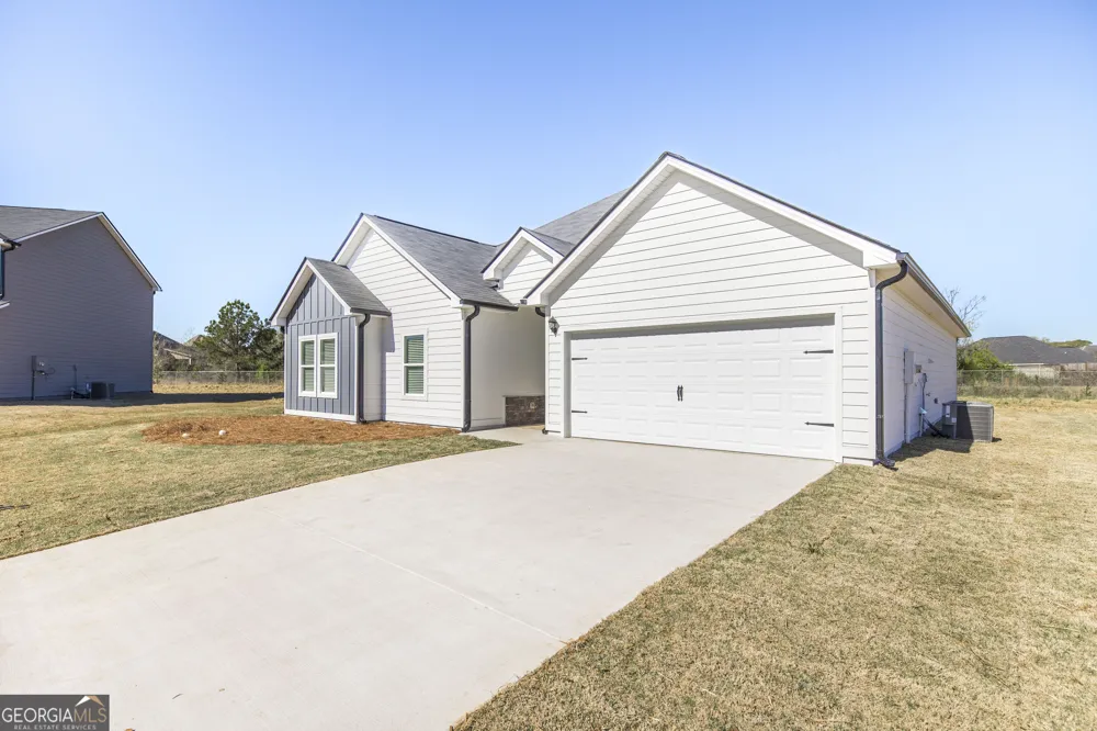 400 Georgian WALK Byron, GA 31008