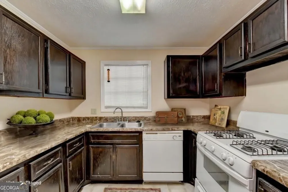 102 Gettysburg PL Sandy Springs, GA 30350