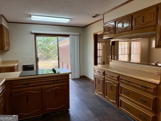 405 S Leroy ST Metter, GA 30439
