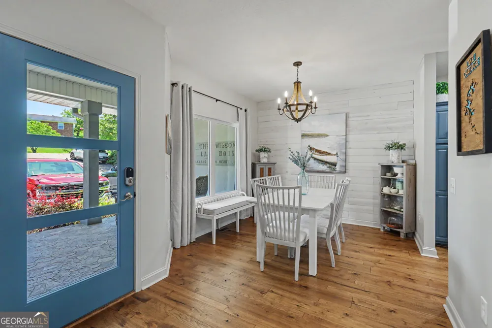 209 N Berrong ST Hiawassee, GA 30546