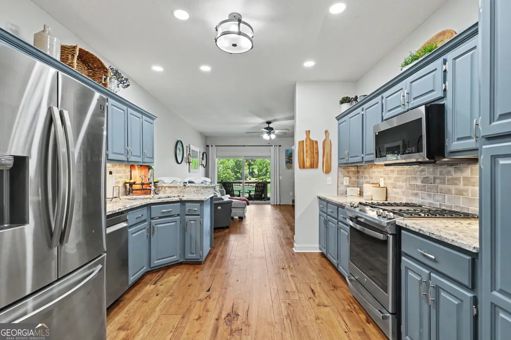 209 N Berrong ST Hiawassee, GA 30546