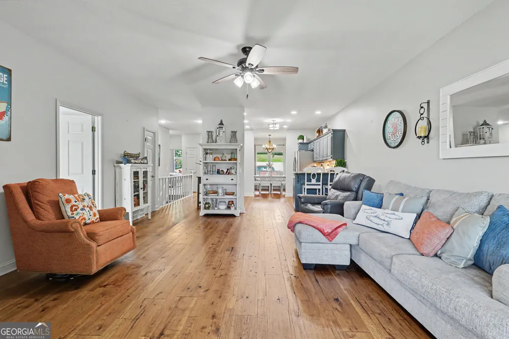 209 N Berrong ST Hiawassee, GA 30546
