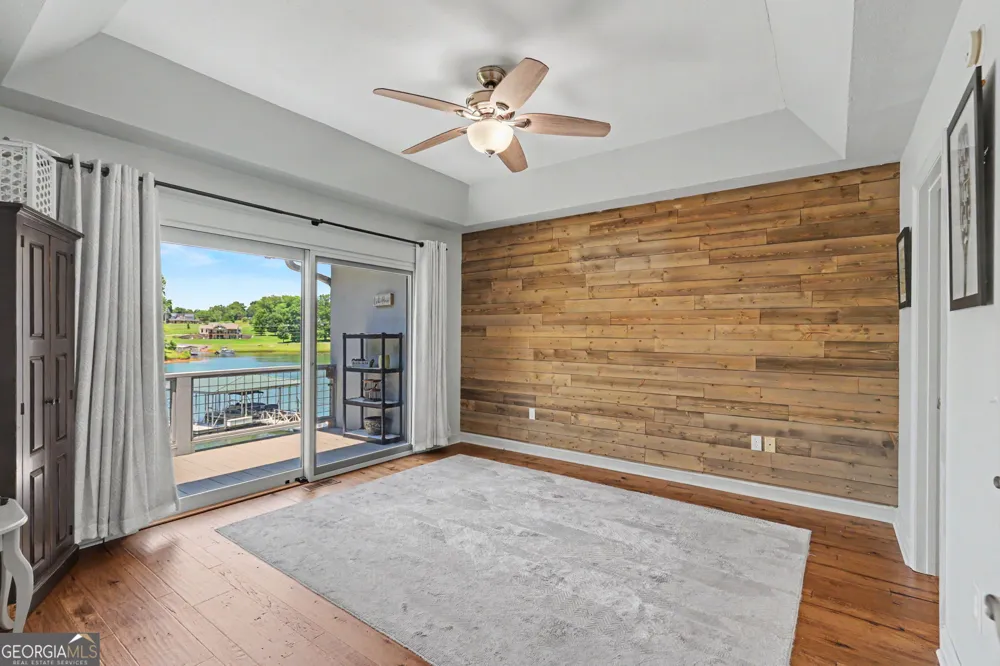 209 N Berrong ST Hiawassee, GA 30546