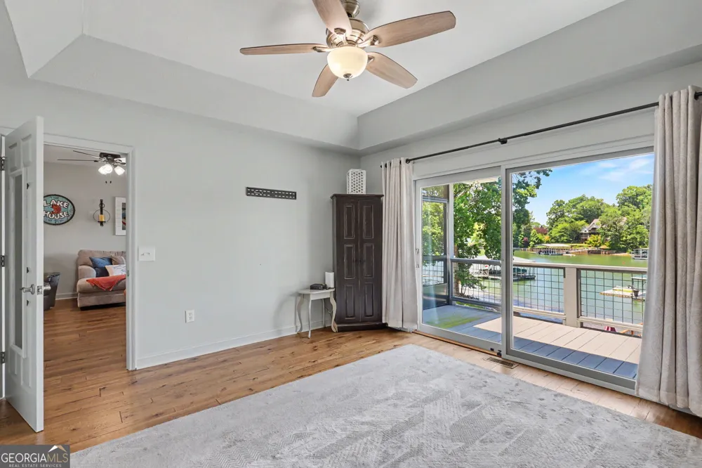 209 N Berrong ST Hiawassee, GA 30546