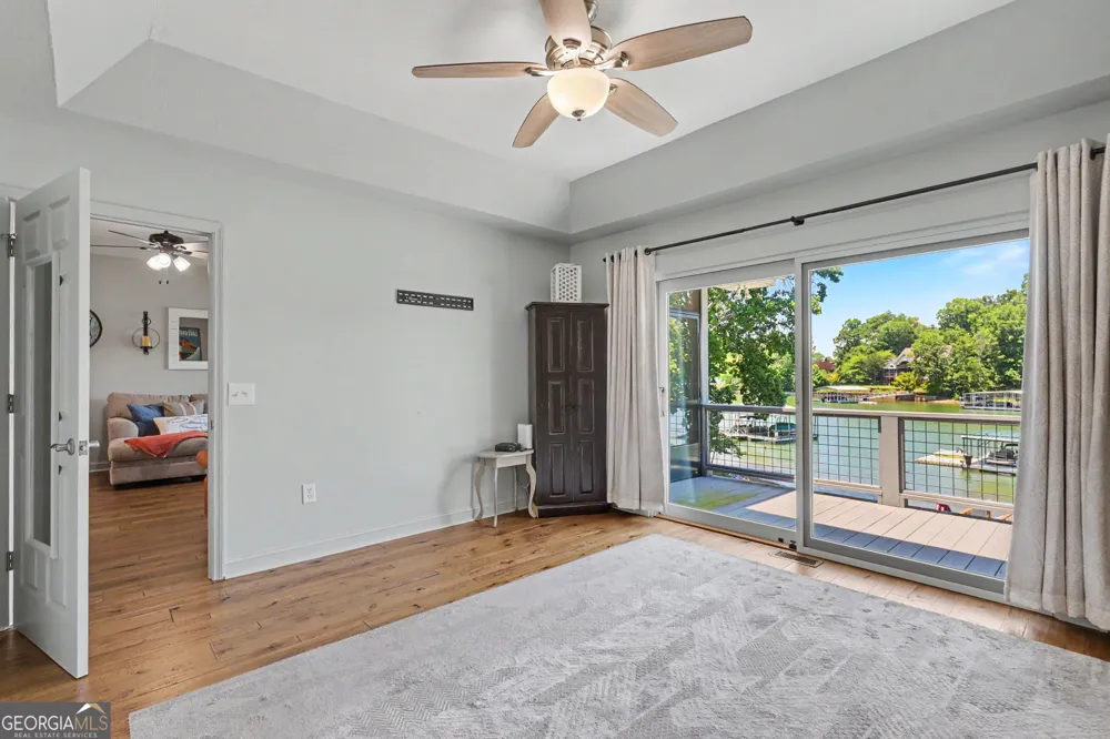 209 N Berrong ST Hiawassee, GA 30546