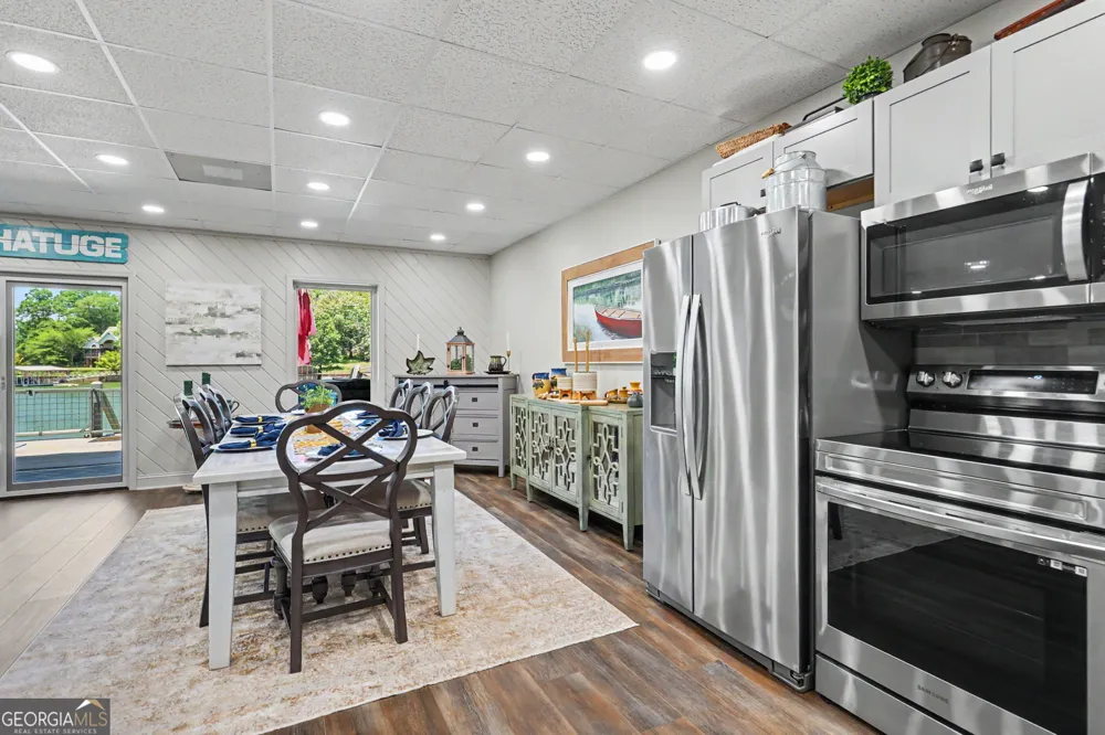 209 N Berrong ST Hiawassee, GA 30546