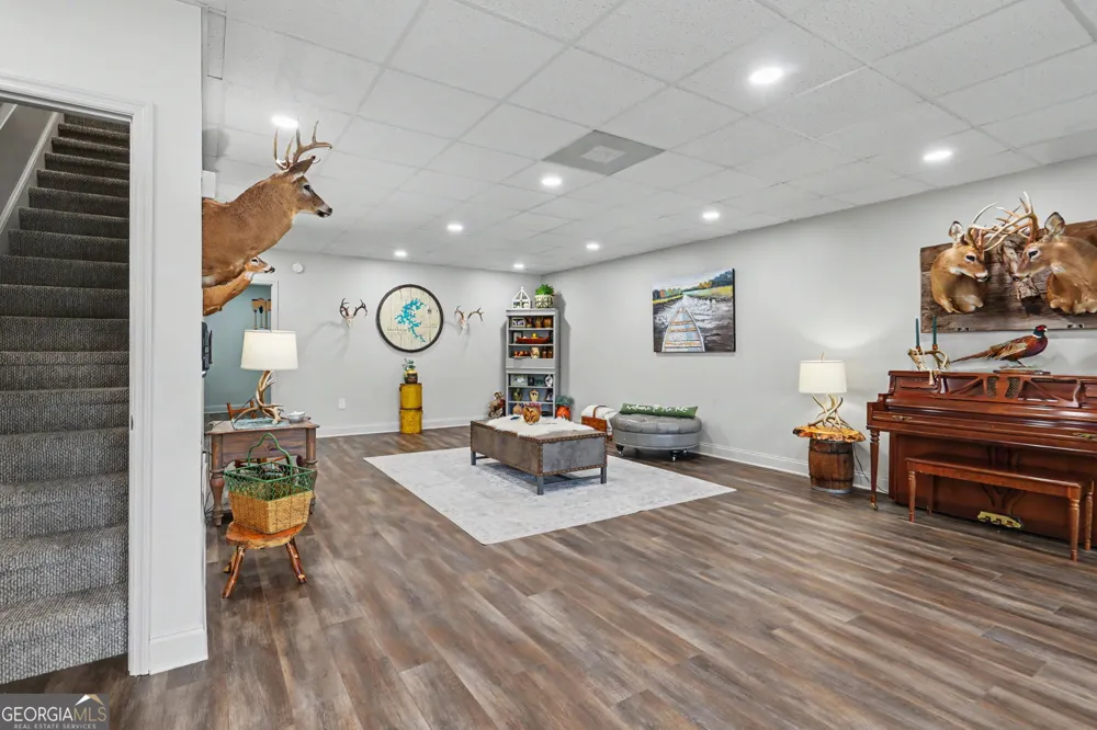 209 N Berrong ST Hiawassee, GA 30546