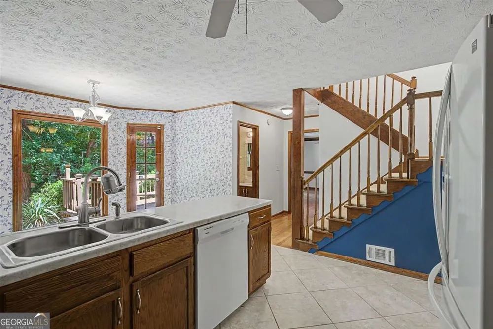 4352 Deerbrook WAY Lilburn, GA 30047