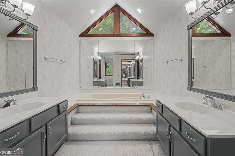 4352 Deerbrook WAY Lilburn, GA 30047
