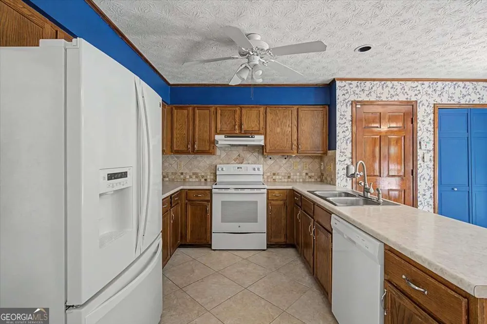 4352 Deerbrook WAY Lilburn, GA 30047