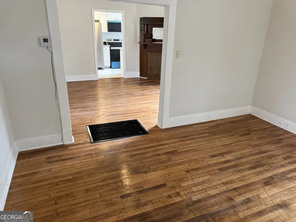 737 E 37th ST Savannah, GA 31401