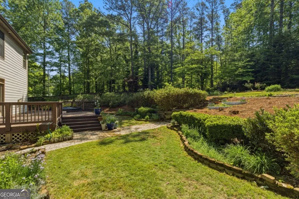 101 Lathems Mill LN Ball Ground, GA 30107