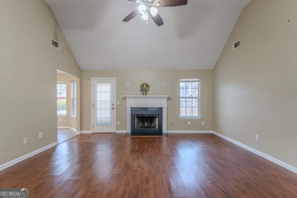 3331 Metro WAY Snellville, GA 30039